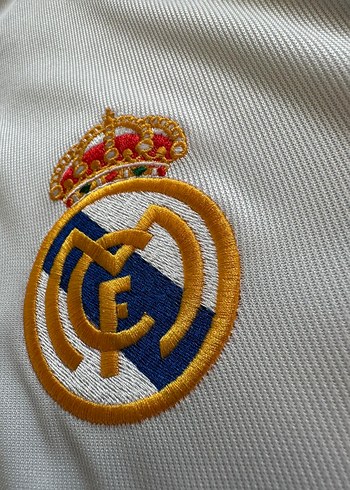 Real Madrid 2000-2001 Roberto Carlos Forması - Görsel 3