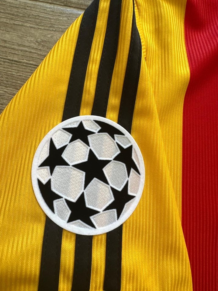 Galatasaray 1999-2000 İç saha Gheorghe Hagi - Görsel 3