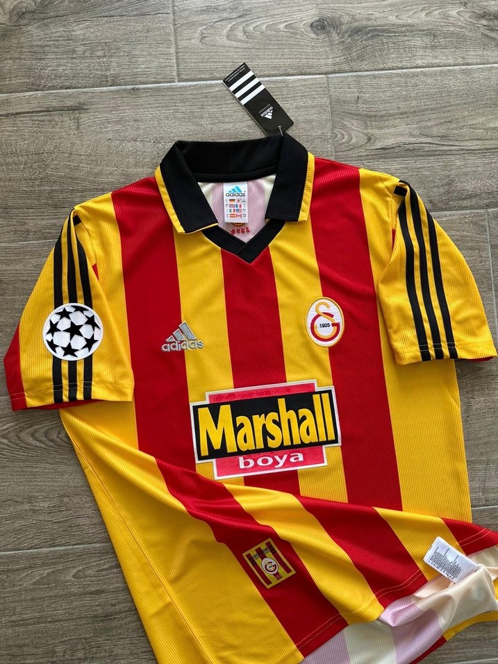 Galatasaray 1999-2000 İç saha Gheorghe Hagi - Görsel 2