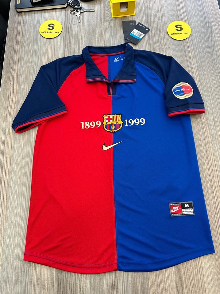 Barcelona 100. Yıl Luis Figo forması. - Görsel 2