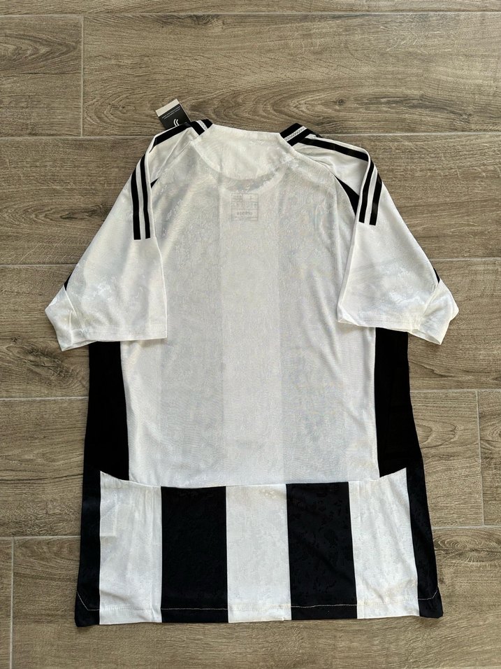 Juventus 2024-2025 İç saha Maç forması. - Görsel 2