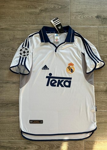 Real Madrid 2000-2001 Roberto Carlos Forması - Görsel 2