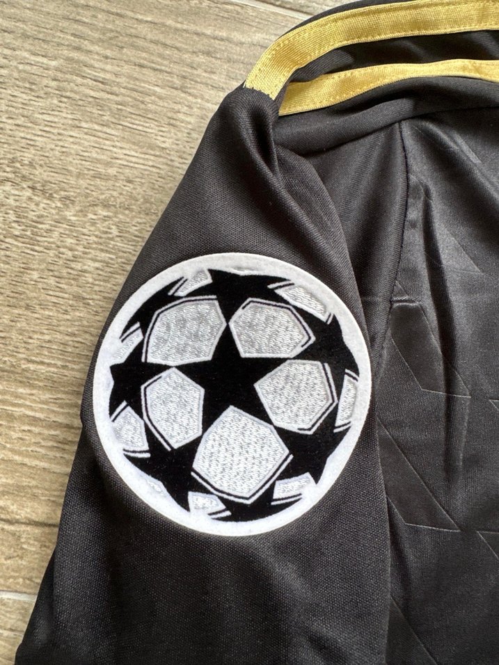 Real Madrid 2011-2012 Deplasman Mesut Özil forması - Görsel 3