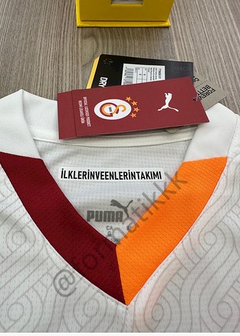 Galatasaray 24-25 UEFA Beyaz Mauro İcardi - Görsel 3