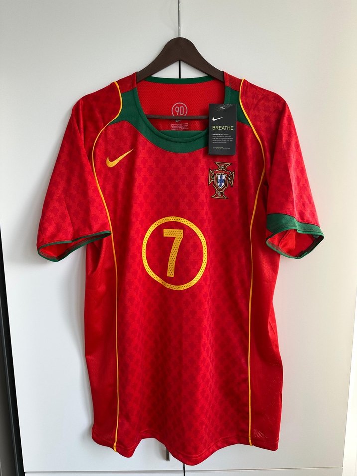 Portekiz 2004 İç Saha Luis Figo forması - Görsel 2