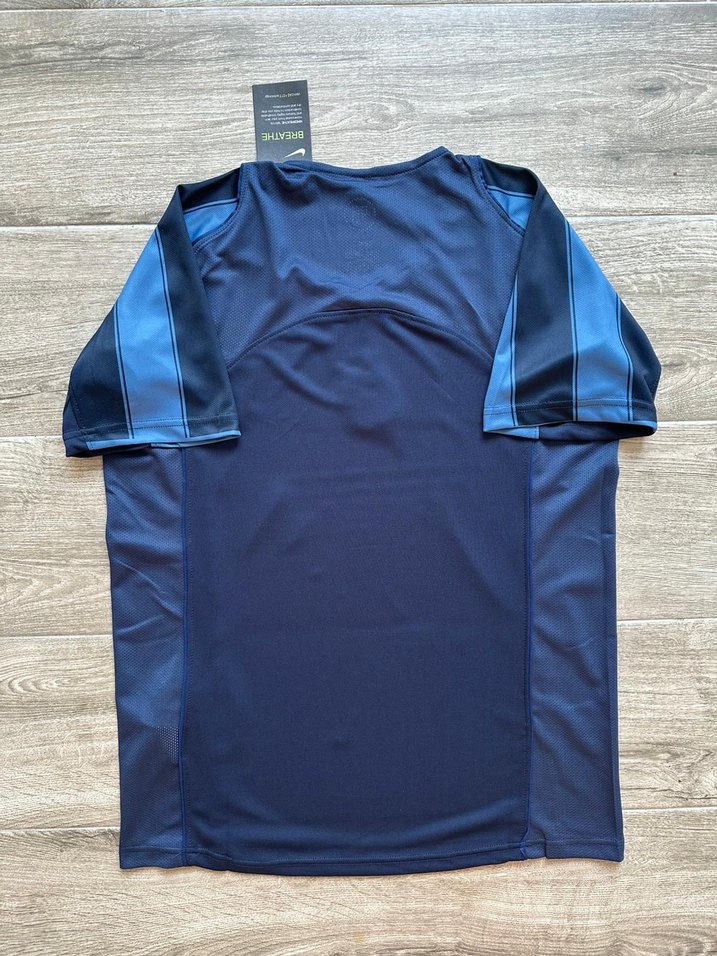 Inter 2004-2005 alternatif forması - Görsel 2