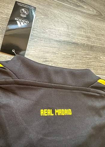 Real Madrid 2011-2012 Kaleci forması deplasman - Görsel 4