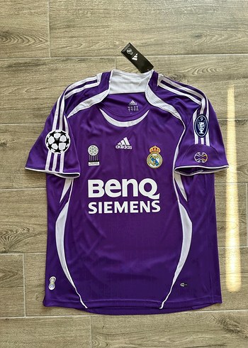 Real Madrid 2006-2007 alternatif forması - Görsel 2