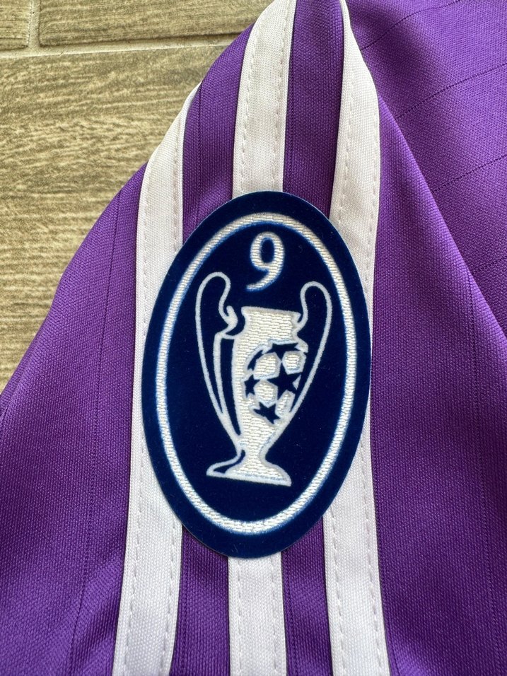 Real Madrid 2006-2007 alternatif forması - Görsel 4