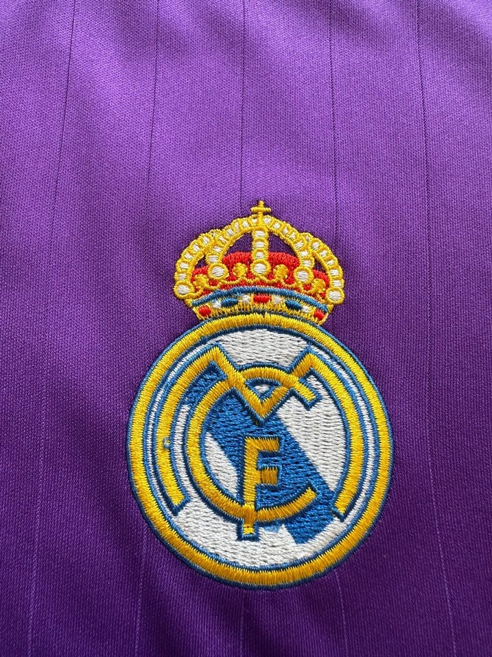 Real Madrid 2006-2007 alternatif forması - Görsel 3