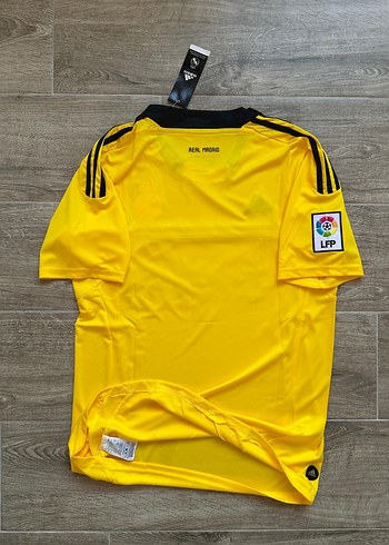 Real Madrid 2011-2012 Kaleci forması  iç saha - Görsel 3