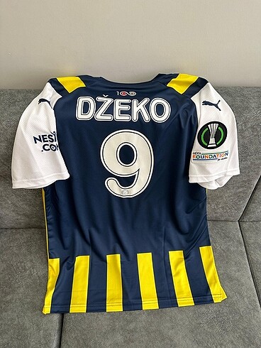 Fenerbahçe 2023-2024 ?Edin Dzeko? forması