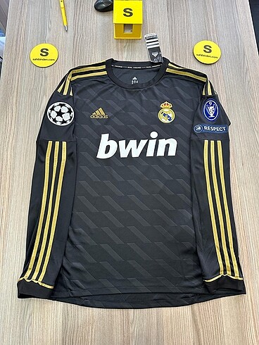 Diğer Real Madrid 2011-2012 Deplasman Cristiano Ronaldo Forması