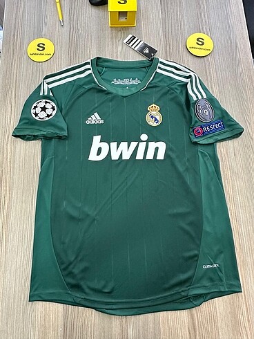 Diğer Real Madrid 2012-2013 Ronaldo Alternatif Yeşil Forma