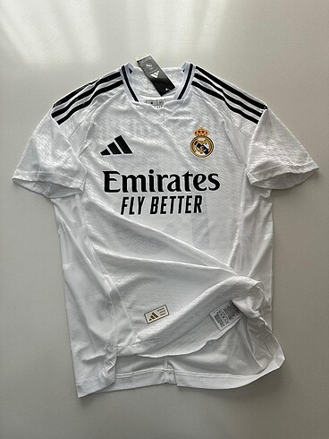 Diğer Real Madrid 2024-2025 iç Saha Maç Forması