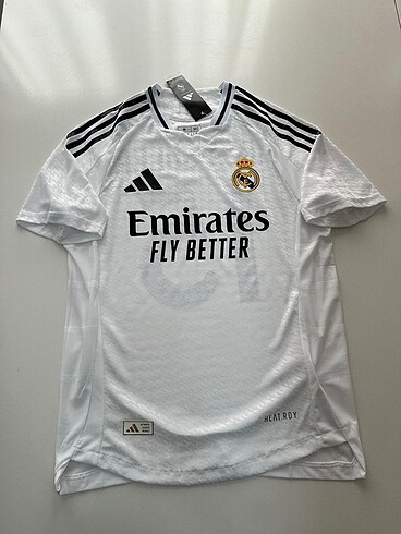 Diğer Real Madrid 2024-2025 iç Saha Maç Forması