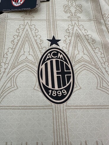 m Beden beyaz Renk Milan 2023-2024 özel Pleasure forma KREM