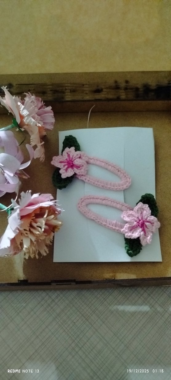 Pembe Sakura Kiraz Çiçekli Çocuk Toka - Görsel 3