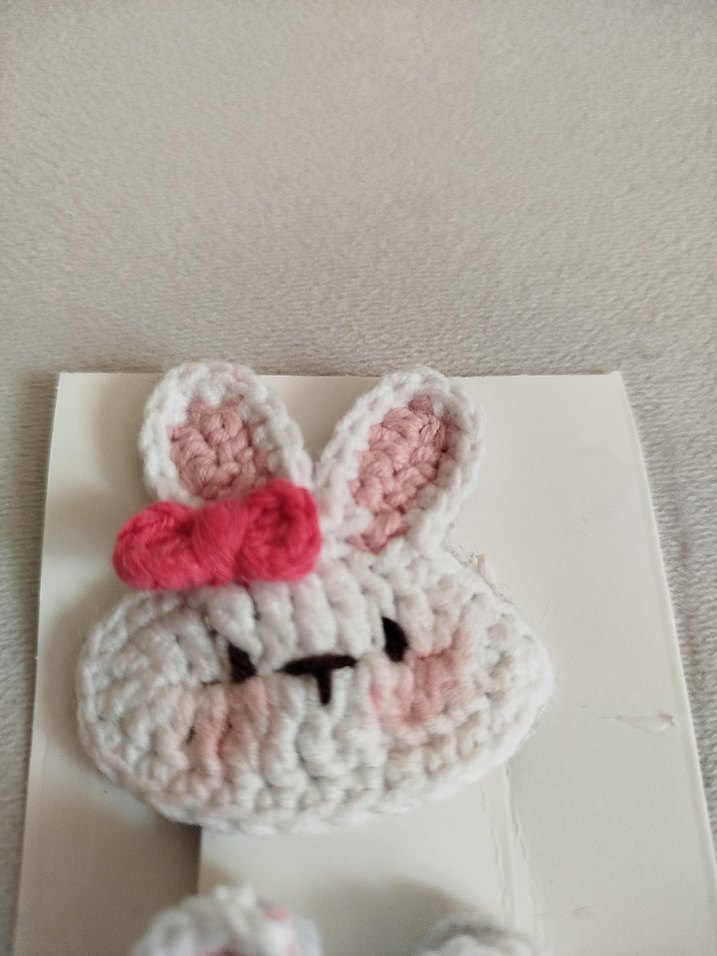 Kurdeleli Tavşan Örgü Çocuk Toka - Görsel 4