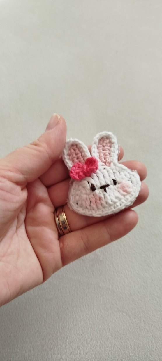 Kurdeleli Tavşan Örgü Çocuk Toka - Görsel 3