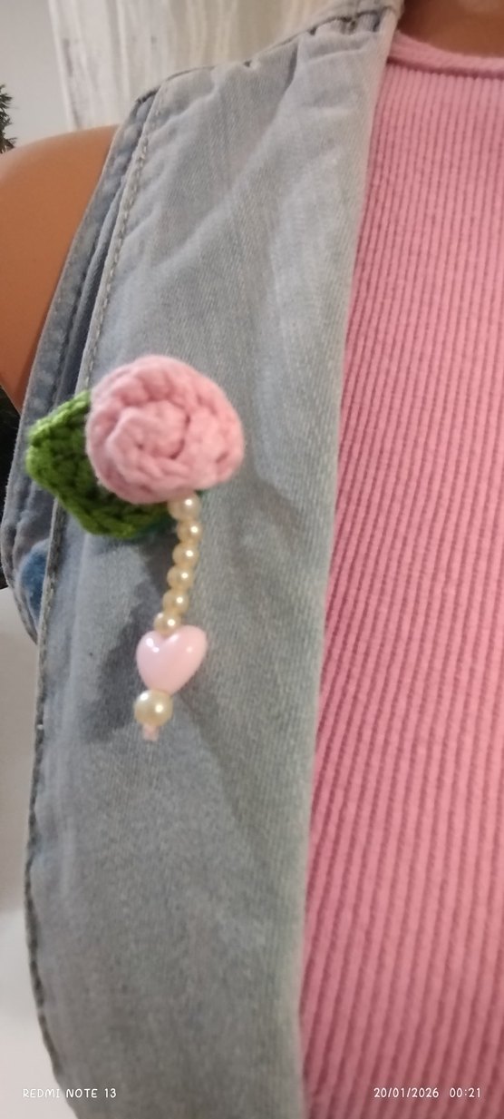 Örgü Pembe Çiçek Boncuklu Broş - Görsel 4