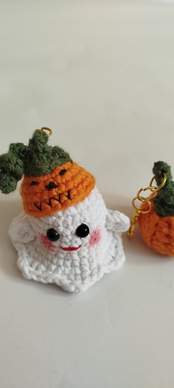 Örgü Turuncu Balkabağı ve Hayalet Anahtarlık - Görsel 5