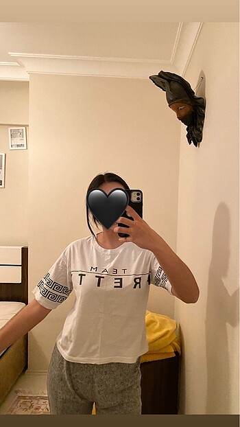 s Beden Beyaz desenli crop kazak