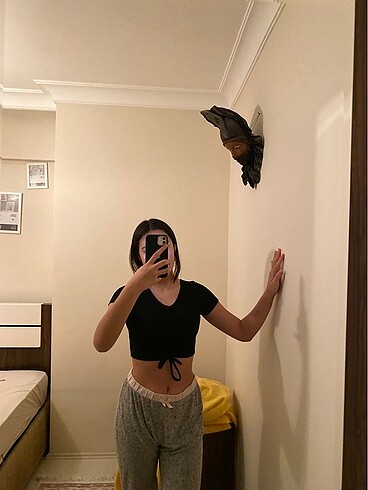 m Beden siyah Renk Önden büzgülü crop