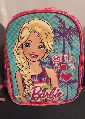 Hakanin barbie ilkokul cantasi