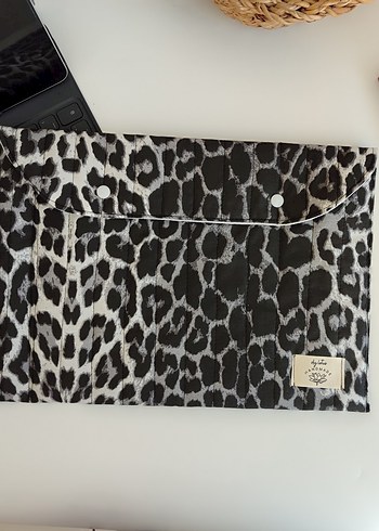 Beden 10-11-12 inç Tablet/Laptop Çantası