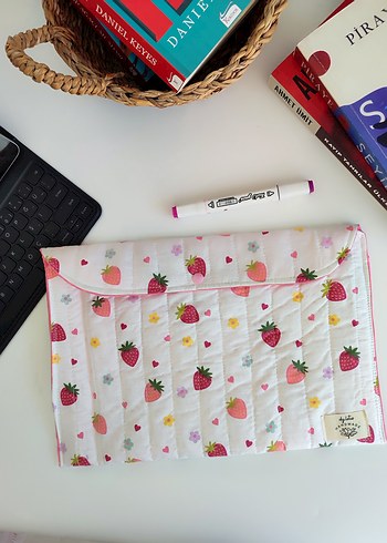 Tablet/Laptop Çantası