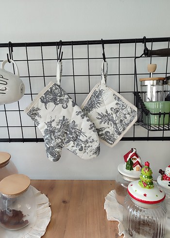 Beyaz ve Gri Desenli Fırın Eldiveni ve Tutacak Seti - Görsel 2