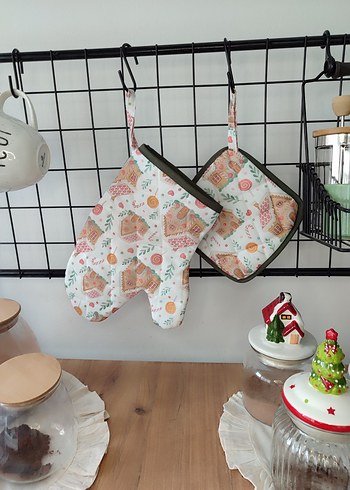 Yılbaşı evi desenli Mutfak Eldiveni Seti - Görsel 6
