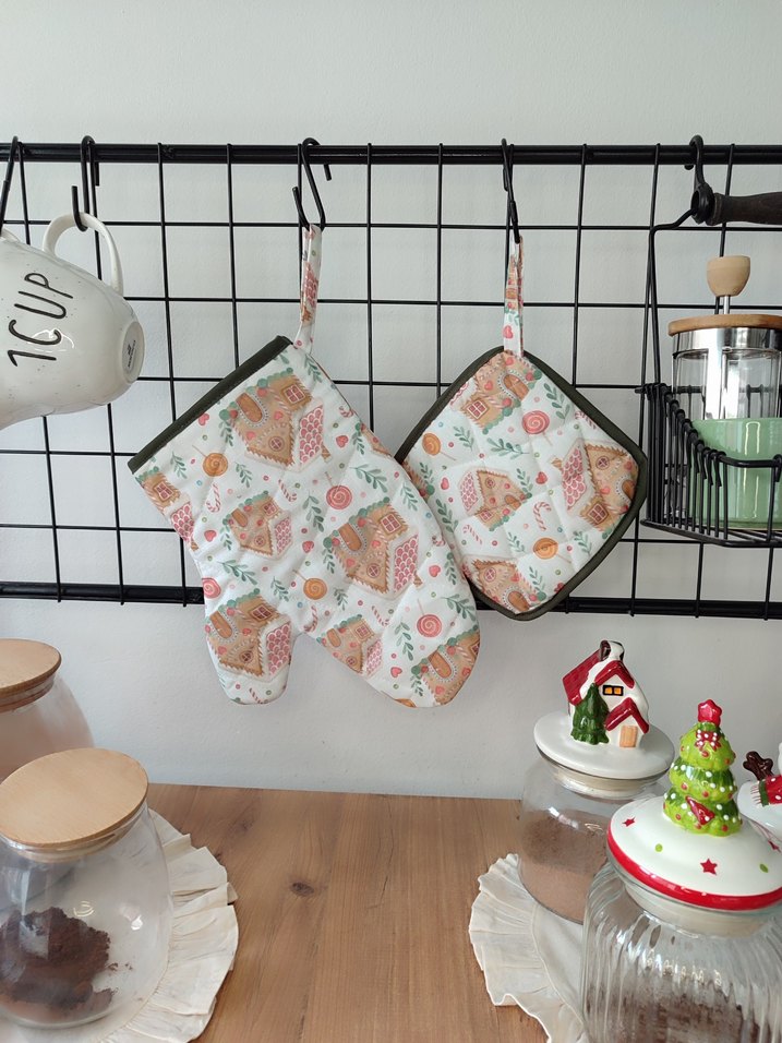 Yılbaşı evi desenli Mutfak Eldiveni Seti - Görsel 3