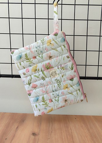 Diğer Çiçek Desenli Pastel Makyaj Çantası