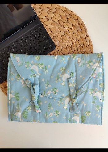 Diğer Laptop/Tablet Kılıfı