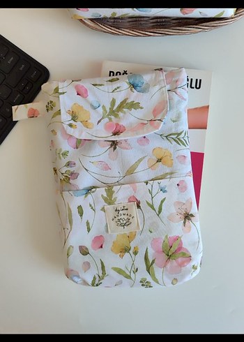  Beden Tablet/Kitap Kılıfı