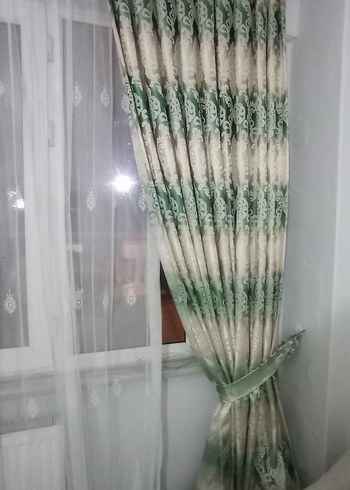 Yeşil Batik Desenli Perde