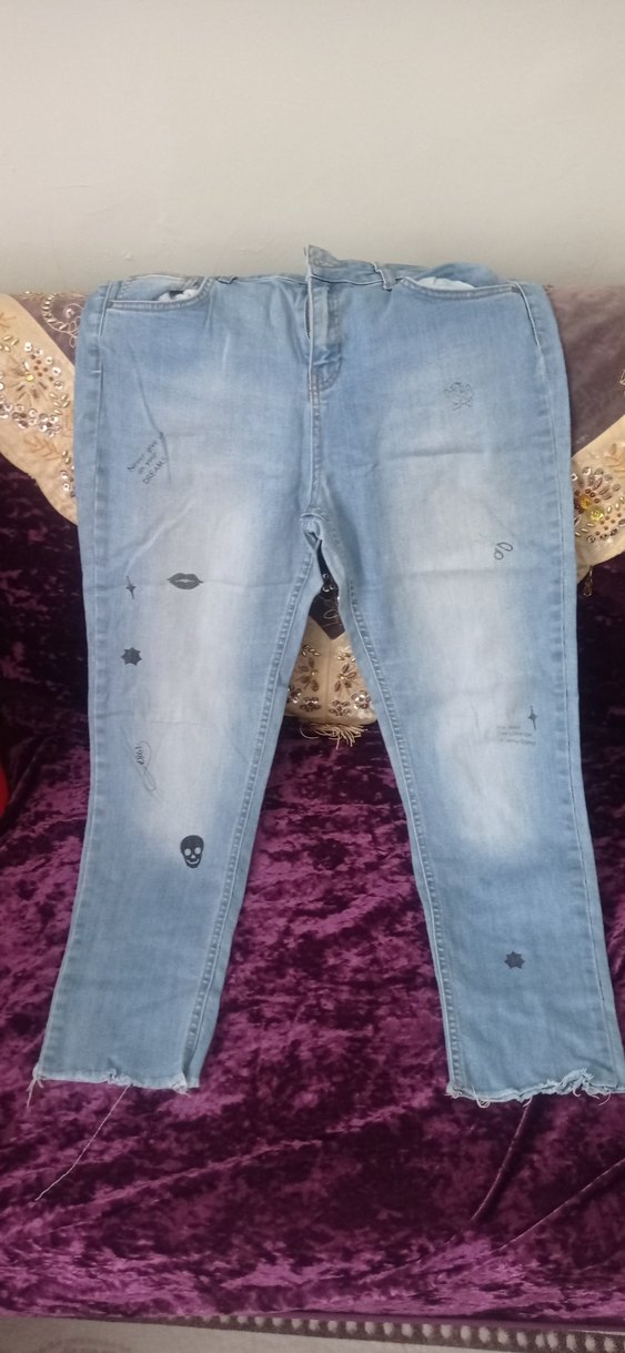 Nakış Detaylı Düğmeli Gri Mavi Kadın Kot Pantolon - Görsel 2