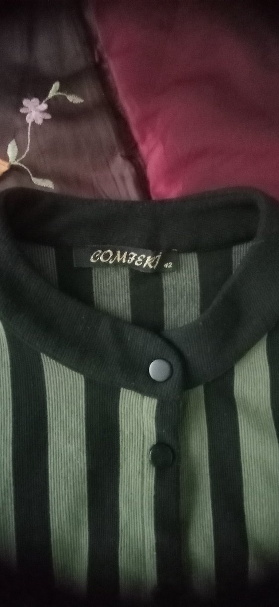 Düğmeli Yeşil Kadın Hırka - Görsel 3