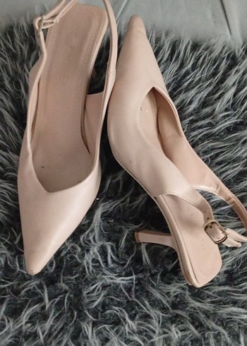 Bej Deri Stiletto Tokalı Kadın Topuklu Ayakkabı - Görsel 2