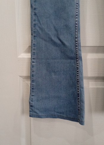 Kadın Mavi Normal Kesim Midi Denim ispanyol paça Pantolon - Görsel 3