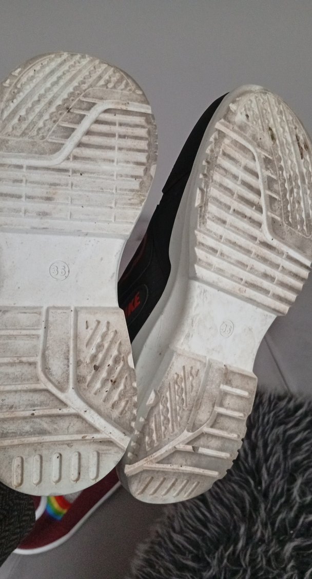 Nike Kırmızı Siyah Bağcıklı Spor Ayakkabı - Görsel 4