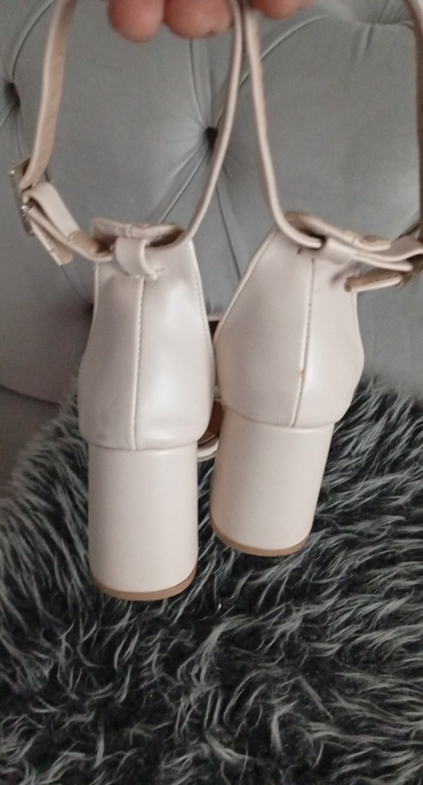 Klasik Beyaz Stiletto Topuklu Kadın Ayakkabı - Görsel 3