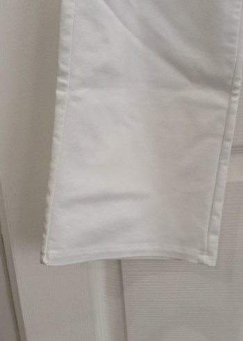 Beyaz Kadın Midi İspanyol Paça Pantolon - Görsel 3