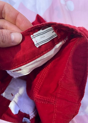 Kemerli erkek çocuk Kırmızı pantolon - Görsel 2