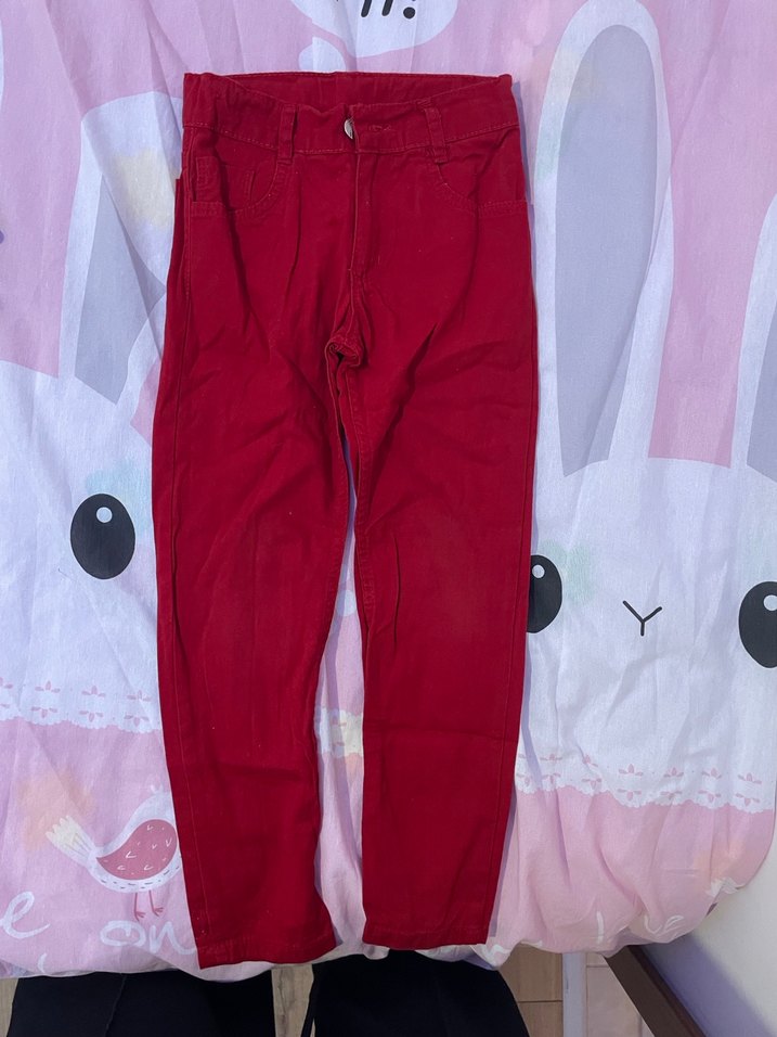 Kemerli erkek çocuk Kırmızı pantolon - Görsel 4