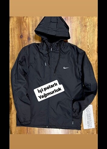 Nike polarlı yağmurlu
