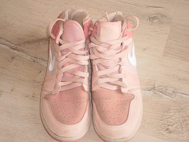 Nike Jordan 1 Mid Digital Pink