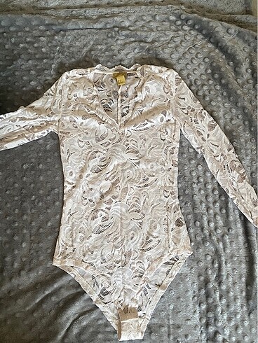 H&M Krem Dantel Body